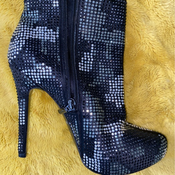Report Signature Boots, Rhinestone - Picture 3 of 6